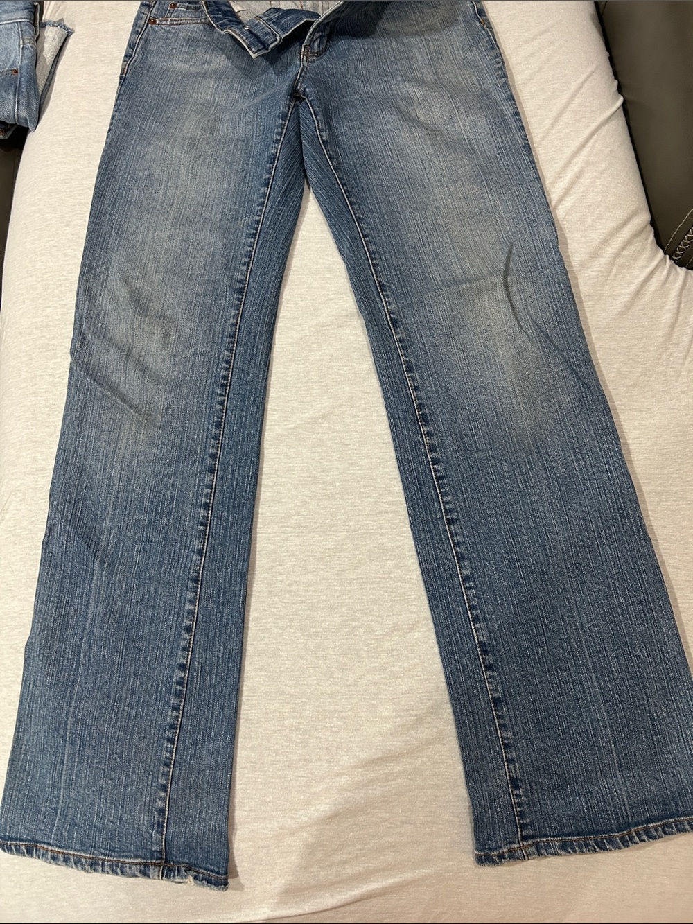 WHBM Classic Women's Blue Bootcut Jeans Sz 6R/30x32 - Picture 5 of 7